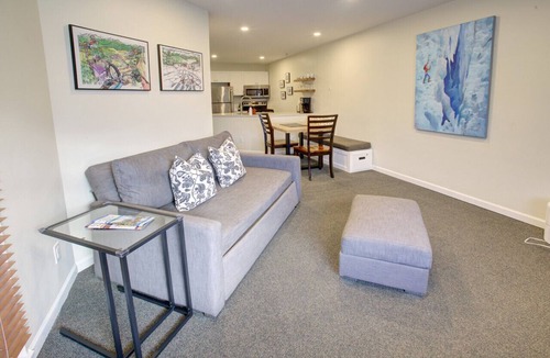 Village North Condo | Whistler Village 1BR: Sleeps 4,Walk to Everything & Free Parking!