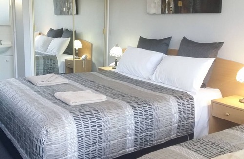 Cooma Hotel | White Manor Motel