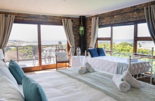 Van Dyks Bay House | White Shark Guest House