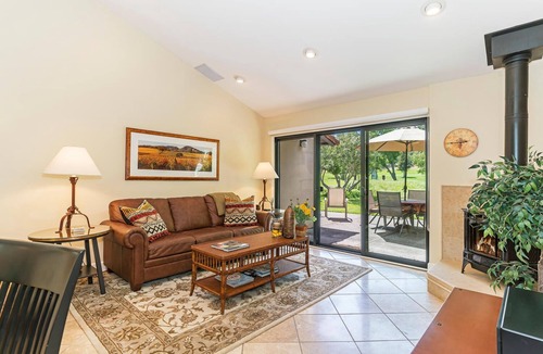 Napa Condo | "Wine Lover's Retreat; A Hidden Gem in Napa Valley"