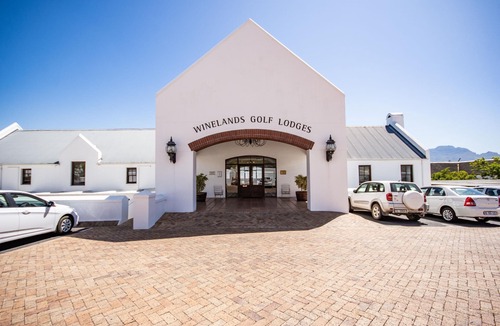 Stellenbosch Apartment | Winelands Golf Lodges 10