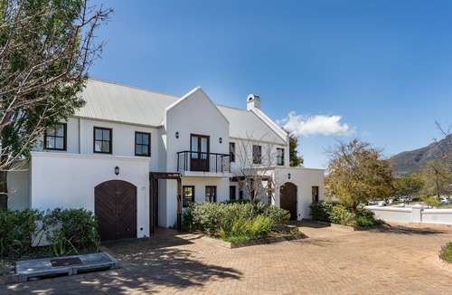 Stellenbosch House | Winelands Golf Lodges 27