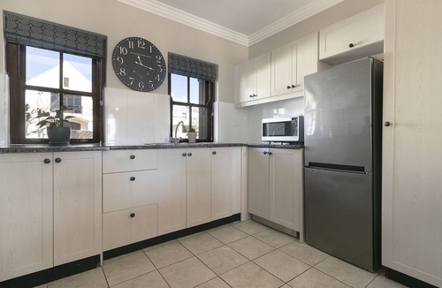 Stellenbosch Villa | Winelands Golf Lodges 11