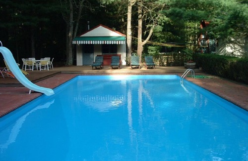 Northwest Harbor House | Winter Rental: Secluded 8 acres, 4 Bedrooms, Sauna, Hot Tub, PET FRIENDLY