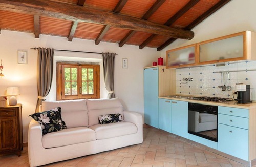 Borgo San Lorenzo Villa | Wonderful private villa for 8 people with WIFI, private pool, TV, pets allowed and parking