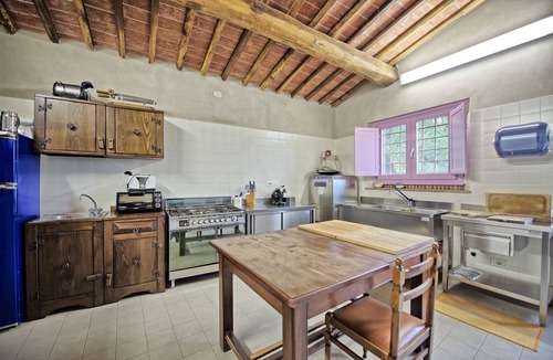 Montecarlo Villa | Wonderful private villa with A/C, private pool, WIFI, TV, patio, pets allowed and panoramic view
