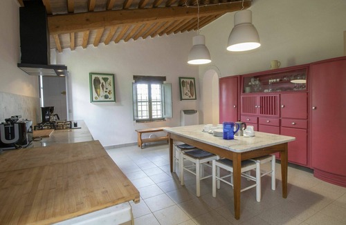 Lorenzana House | Wonderful private villa for 10 people with WIFI, pool, balcony, pets allowed and panoramic view