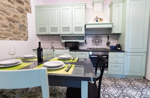 Subbiano House | Wonderful private villa for 5 people with private pool, WIFI, TV, patio and pets allowed