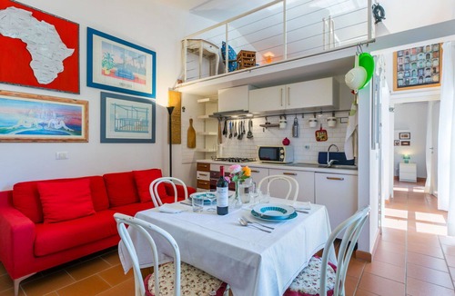Livorno House | Wonderful private villa for 2 people with A/C, WIFI, TV and patio