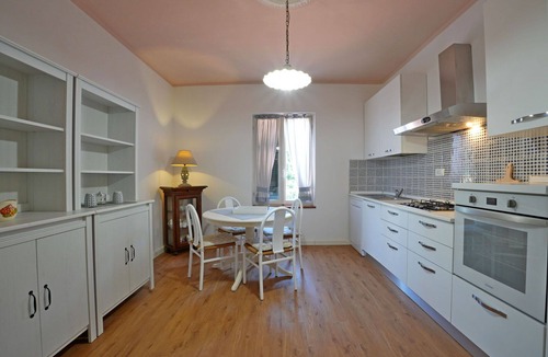 Masero Villa | Wonderful villa for 4 guests with WIFI, A/C, TV, terrace and pets allowed, close to La Spezia