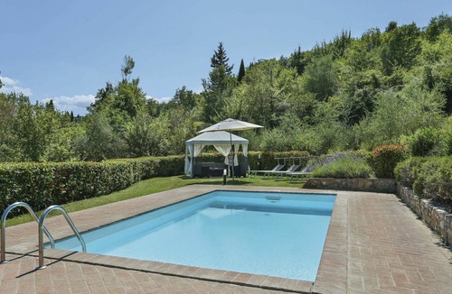 Sughera House | Wonderful villa for 6 guests with private pool, TV, patio and pets allowed