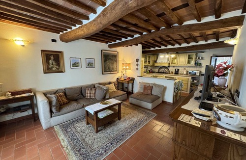 Castelvecchio Villa | Wonderful villa with A/C, WIFI, private pool, TV, terrace and panoramic view, close to Lucca