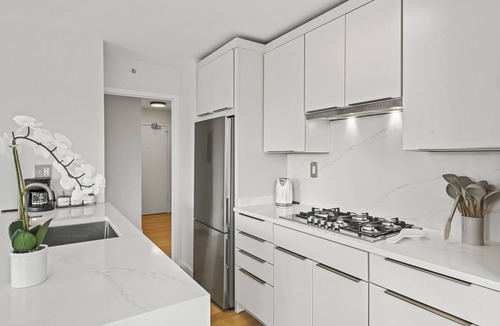 Southwest Apartment | Wonderful Waterfront Apt for 5! Pkg & City Views