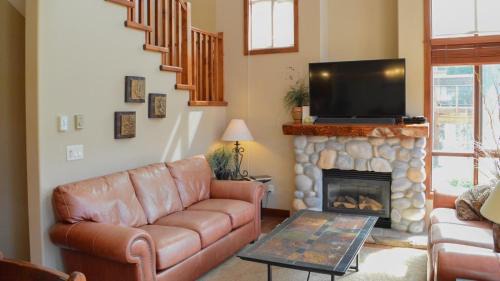 Sun Peaks House | Woodhaven #18