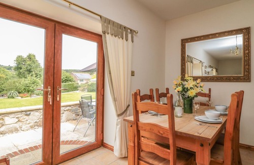 St Austell Cottage | WOODSIDE BARNS, family friendly, with a garden in St. Austell