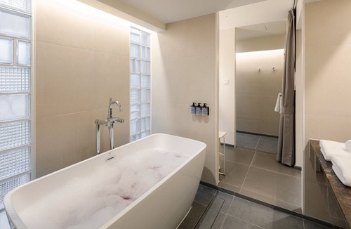 Dusit Hotel | YANH Ratchawat Hotel