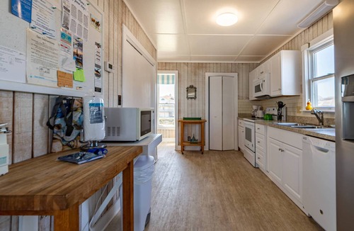 Carolina Dunes House | York - Duck, Carolina Dunes, Oceanfront, Ocean View, Hot Tub, Large Decks, Pets OK