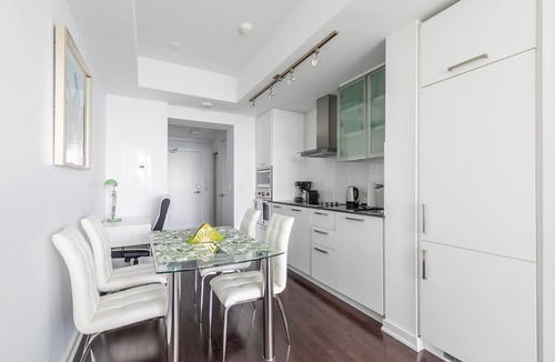Toronto Entertainment District Apartment | York Suites Toronto