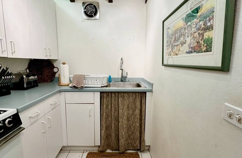 Estate Carlton 1 North Condo | Your Island Getaway with poolside patio!