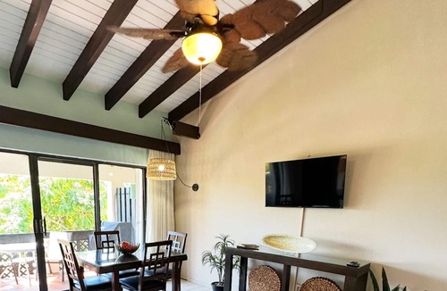 Estate Carlton 1 North Condo | Your Island Getaway with poolside patio!