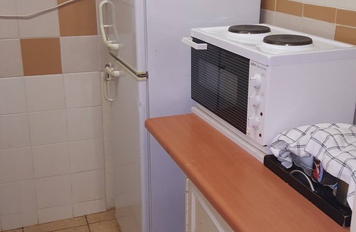 Fairland House | Boutique self catering Guesthouse 4 independent cottages that sleep 13 in total
