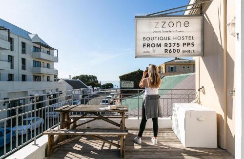 Hermanus City-Centre Hostel | Zzzone Boutique Hostel