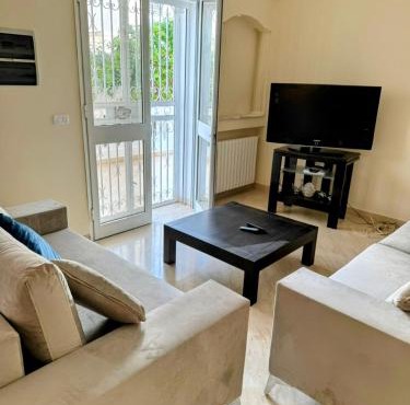 Étage de villa spacieux aux Jardins de la Soukra