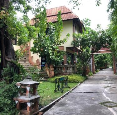 พิชชาวรี รีสอร์ท