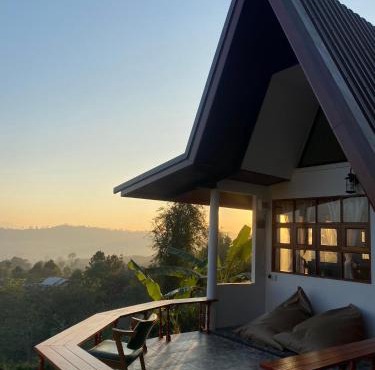 ภูคำฮ้อมคลิฟฟ์ลอดจ์ แอนด์ โฮมสเตย์ Phu come home cliff Lodge & Homestay