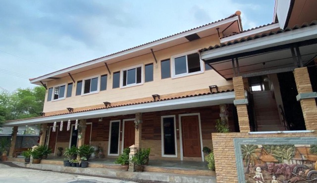 โรงแรมภูน้ำฟ้า - Phunumfha Hotel ชุมแพ