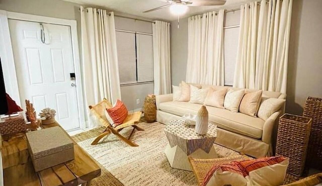 01 Wonderful Port Apartment #5 - 2 Bedroom