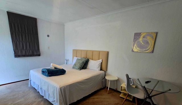 1 Bedroom with Private Bathroom Ensuite