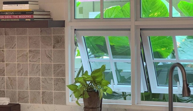 10 mins from airport/3-BR house 6 people Group stay