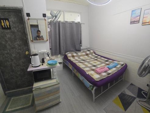 103 Olan Place Apartment with fan and near SkyTrain and free Wi-Fi