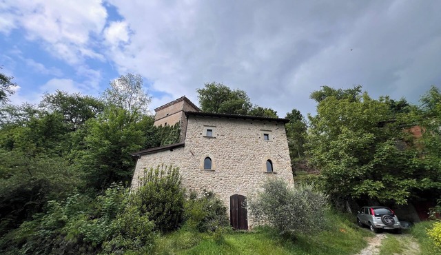 1500 Fortified house in Borgo Fontanini
