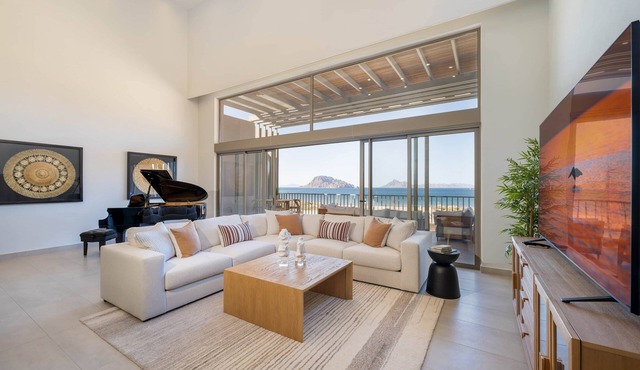 1604 4BR/5BA Oceanfront PH Loreto @ Danzante Bay