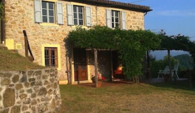18th century Tuscan farmhouse in the Garfagnana