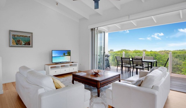 2-26 "Casuarinas" Kingfisher Drive, Peregian Beach
