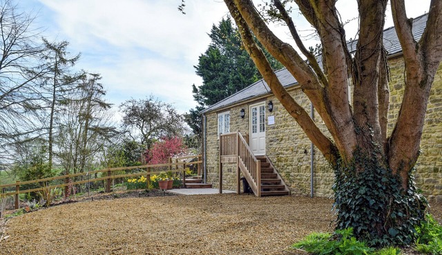 2 bedroom accommodation in Falcutt