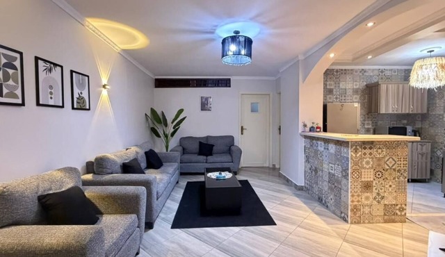 2-bedroom apartment in peaceful Cairo with cool AC In Zamalek Island