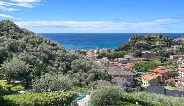 2 bedroom gorgeous apartment in Moneglia