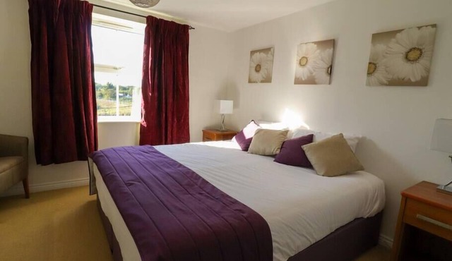 2 bedroom - great location near train station & parking @Banbury