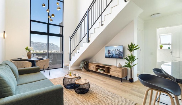 2 Bedroom, Mountain View Penthouse, Century City