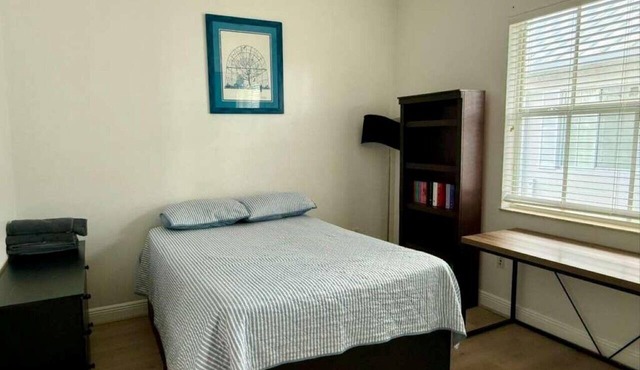 2 bedrooms with private bathroom in shared house