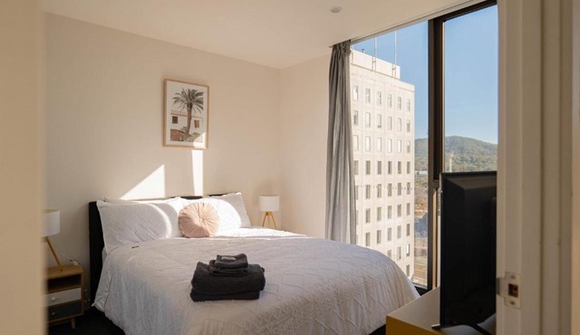 2 BR family business friendly CBD ANU
