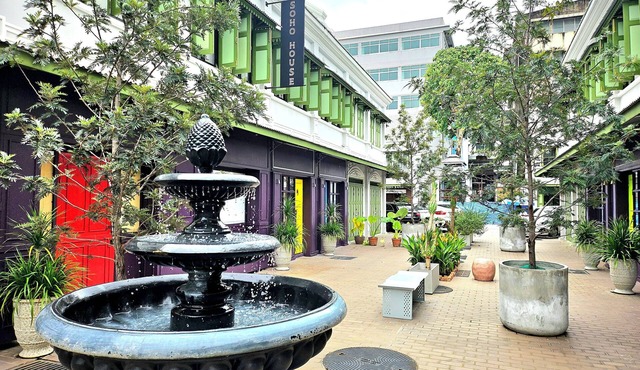2 BR Soho house Lux |Walk to Chinatown|MRT|Pier