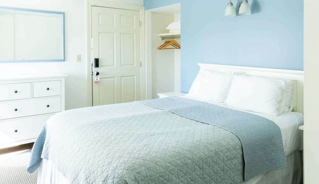 #2 | Comfy Room w/Queen-bed
