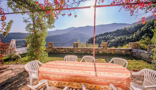 2 houses with private pool 20km from Pisa, Lucca and 30 from the sea