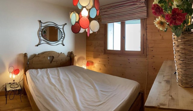 200m from shops, 1st floor, view panoramic, swimming pool, balcony, tv, ski locker, 59m²