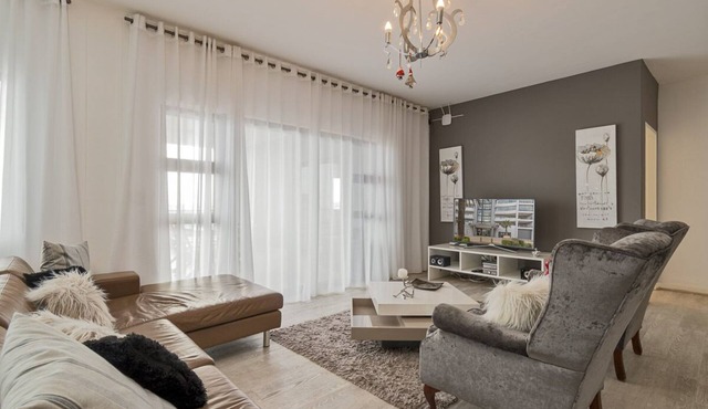 200sqm Top Floor apartment, 3 bedrooms 3 bathroom apartment in Cape Town